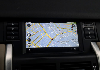 Подержанный автомобиль Land Rover Discovery Sport 2016 года (13 фото)