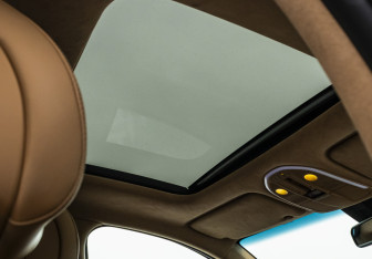 Подержанный автомобиль Genesis G70 2021 года (21 фото)