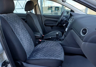 Подержанный автомобиль Ford Focus Wagon 2005 года (20 фото)