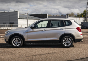 Подержанный автомобиль BMW X3 2014 года (8 фото)