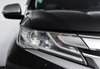 Подержанный автомобиль Mitsubishi Pajero Sport 2017 года (23 фото)