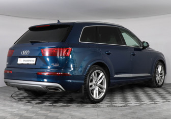 Подержанный автомобиль Audi Q7 2018 года (5 фото)