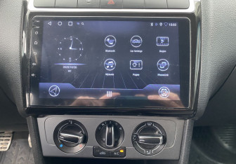 Подержанный автомобиль Volkswagen Polo Sedan 2016 года (10 фото)