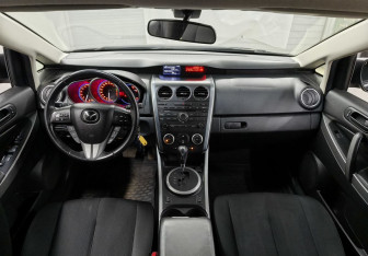 Подержанный автомобиль Mazda CX-7 2011 года (11 фото)