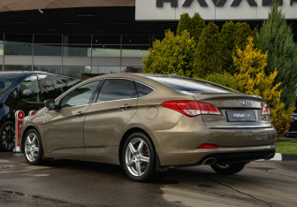 Подержанный автомобиль Hyundai i40 Sedan 2012 года (5 фото)
