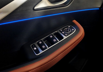 Подержанный автомобиль Omoda C5 2022 года (15 фото)