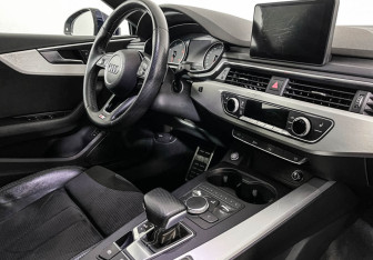 Подержанный автомобиль Audi A5 Liftback 2018 года (9 фото)