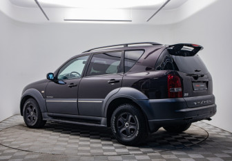 Подержанный автомобиль SsangYong Rexton 2008 года (7 фото)