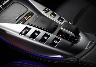 Подержанный автомобиль Mercedes-Benz AMG GT Liftback 2020 года (18 фото)