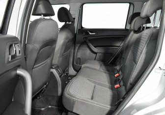 Подержанный автомобиль Skoda Yeti 2016 года (11 фото)