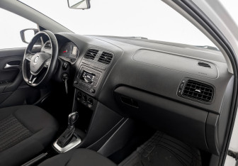 Подержанный автомобиль Volkswagen Polo Sedan 2019 года (11 фото)