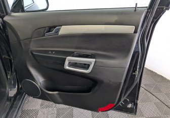 Подержанный автомобиль Opel Antara 2014 года (25 фото)