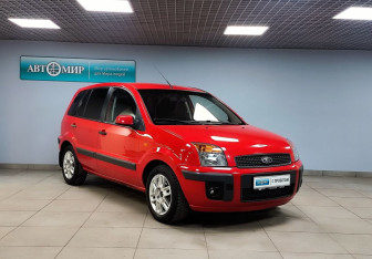 Подержанный автомобиль Ford Fusion 2008 года (3 фото)