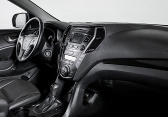 Подержанный автомобиль Hyundai Santa Fe 2015 года (9 фото)