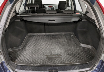 Подержанный автомобиль Kia Ceed Wagon 2011 года (10 фото)