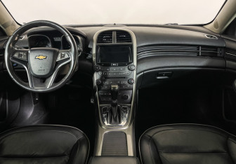 Подержанный автомобиль Chevrolet Malibu Sedan 2012 года (12 фото)