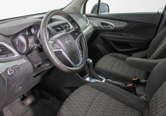 Подержанный автомобиль Opel Mokka 2014 года (10 фото)