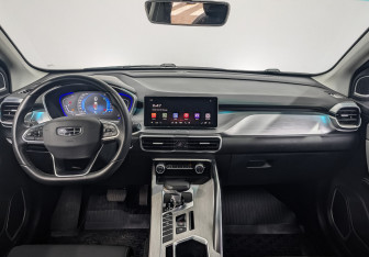 Подержанный автомобиль Geely Coolray 2023 года (14 фото)