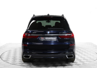 Подержанный автомобиль BMW X7 2019 года (6 фото)