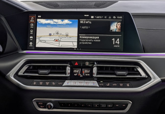 Подержанный автомобиль BMW X6 2021 года (17 фото)
