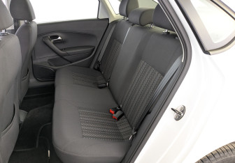 Подержанный автомобиль Volkswagen Polo Sedan 2019 года (18 фото)