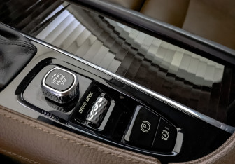 Подержанный автомобиль Volvo XC90 2018 года (25 фото)