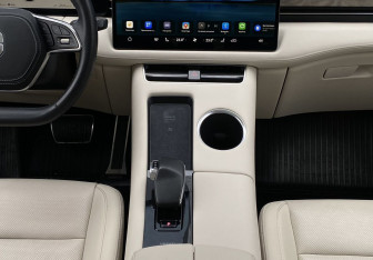 Подержанный автомобиль AITO M5 2023 года (14 фото)