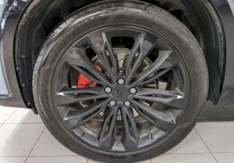 Подержанный автомобиль Geely Tugella 2023 года (17 фото)