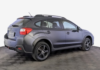 Подержанный автомобиль Subaru XV 2013 года (5 фото)