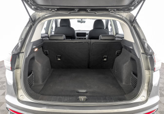 Подержанный автомобиль Geely Coolray 2022 года (10 фото)