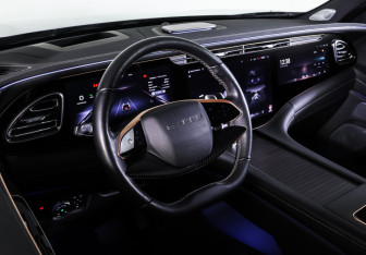 Подержанный автомобиль Exeed VX 2024 года (17 фото)