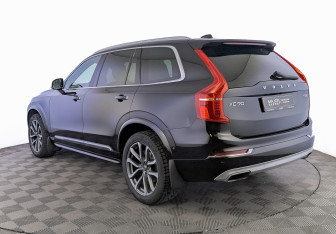 Подержанный автомобиль Volvo XC90 2019 года (7 фото)