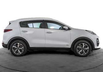 Подержанный автомобиль Kia Sportage 2021 года (4 фото)