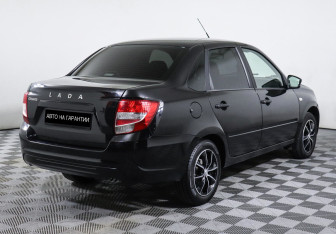 Подержанный автомобиль LADA (ВАЗ) Granta Sedan 2018 года (3 фото)