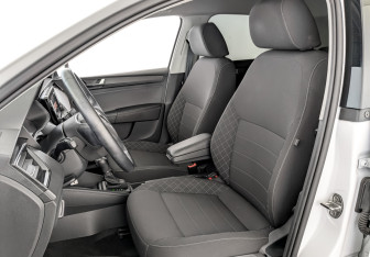 Подержанный автомобиль Skoda Rapid Liftback 2022 года (20 фото)