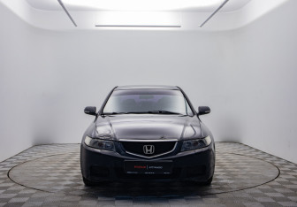 Подержанный автомобиль Honda Accord Sedan 2005 года (2 фото)
