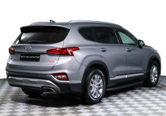 Подержанный автомобиль Hyundai Santa Fe 2018 года (4 фото)