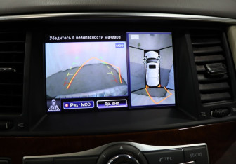 Подержанный автомобиль Infiniti QX80 2015 года (24 фото)