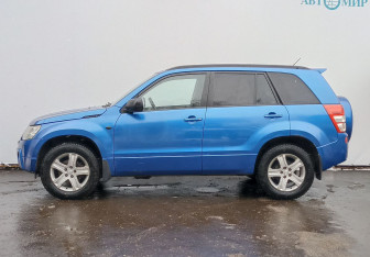 Подержанный автомобиль Suzuki Grand Vitara 2006 года (8 фото)