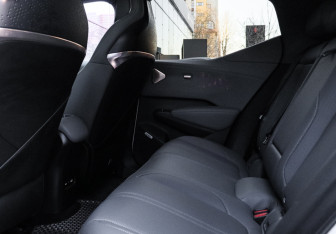 Подержанный автомобиль Zeekr X 2023 года (12 фото)