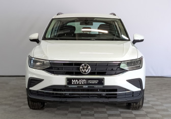Подержанный автомобиль Volkswagen Tiguan 2021 года (2 фото)