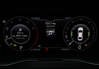 Подержанный автомобиль Skoda Superb Liftback 2020 года (27 фото)
