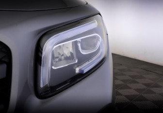 Подержанный автомобиль Mercedes-Benz GLB 2021 года (17 фото)