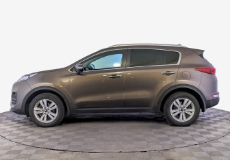 Подержанный автомобиль Kia Sportage 2017 года (8 фото)