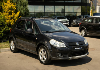 Подержанный автомобиль Suzuki SX4 Hatchback 2007 года (2 фото)