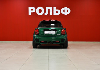 Подержанный автомобиль MINI Hatch 2019 года (6 фото)