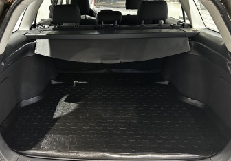Подержанный автомобиль Toyota Avensis Wagon 2006 года (17 фото)