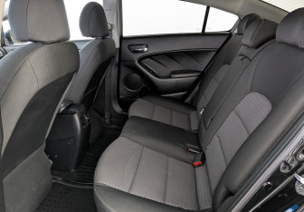 Подержанный автомобиль Kia Cerato Sedan 2018 года (12 фото)