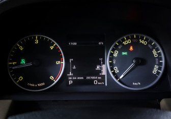 Подержанный автомобиль Land Rover Range Rover Sport 2011 года (17 фото)