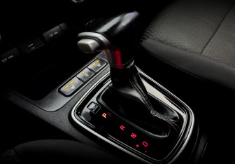 Подержанный автомобиль Kia Rio Hatchback 2021 года (27 фото)